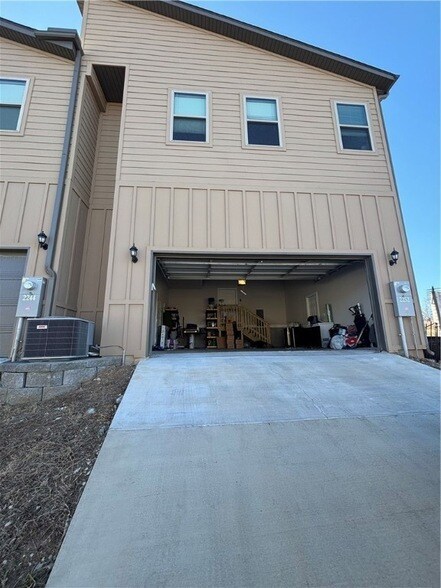 Building Photo - 2252 W Million Ln