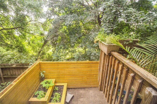 Building Photo - 26 Hillside Terrace