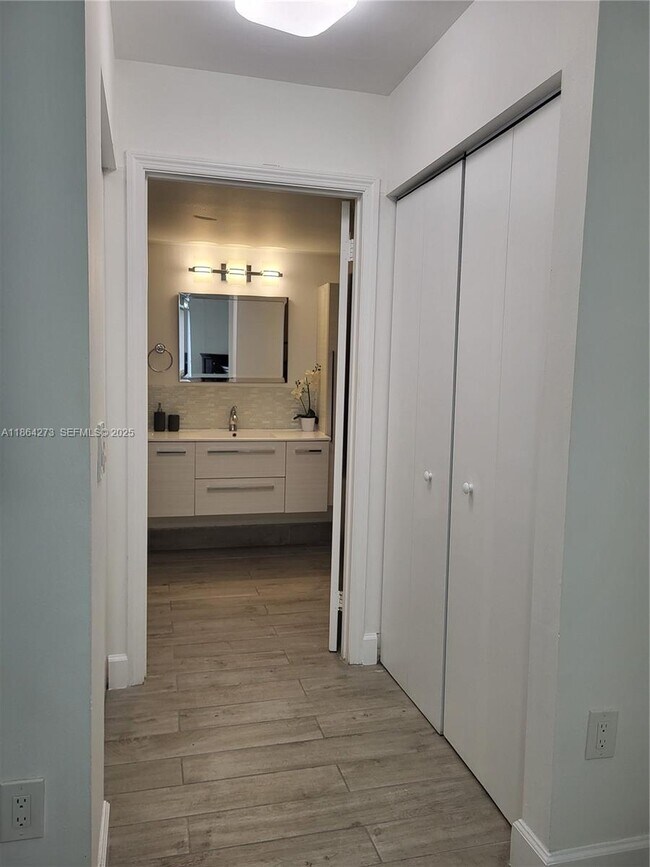 Building Photo - 4555 NW 99th Ave