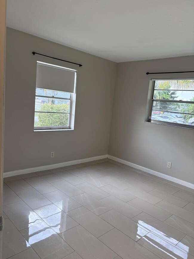 Building Photo - 1704 Citation Dr