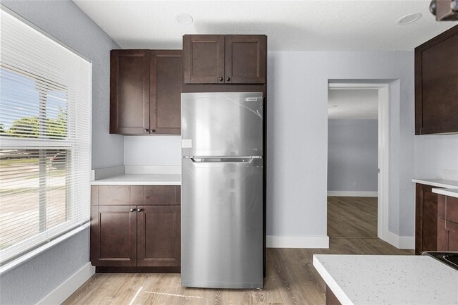 Building Photo - 683 NW 21 St