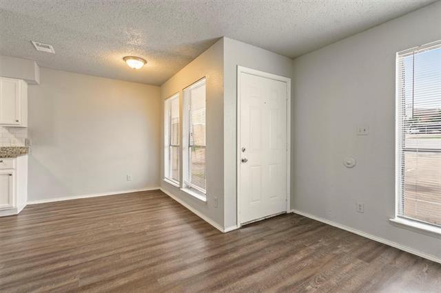 Building Photo - 143 Allencrest Dr