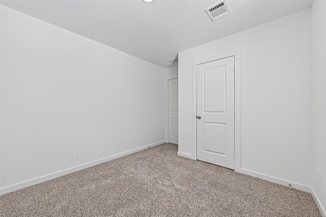 Building Photo - 1738 Revolution Way
