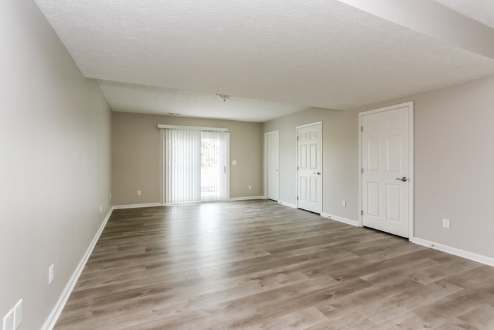 Building Photo - 3844 Eastrise Dr
