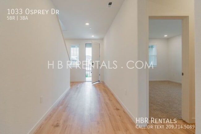 Building Photo - 1033 Osprey Dr