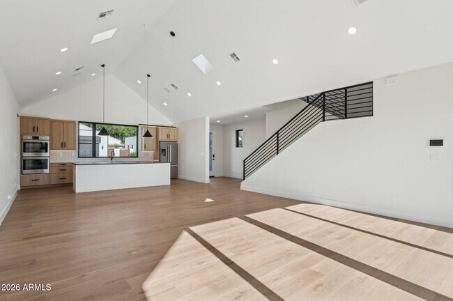 Building Photo - 6306 N 10th Dr