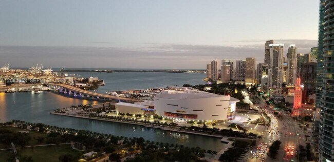 Building Photo - 1100 Biscayne Blvd