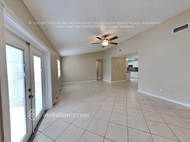 Building Photo - 820 Little Town Rd