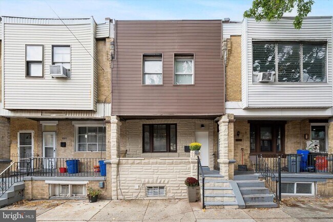 Building Photo - 1644 S 26th St