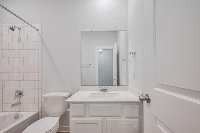 Building Photo - 8010 Whisper Grove Dr