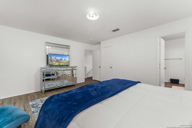 Building Photo - 10646 Manor Creek