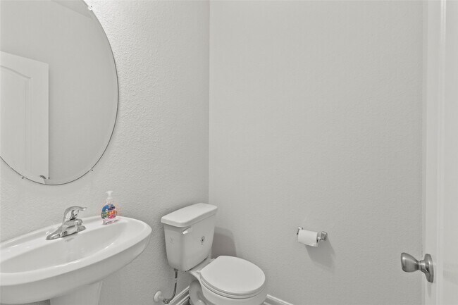 Building Photo - 22230 Wave Hill Ln