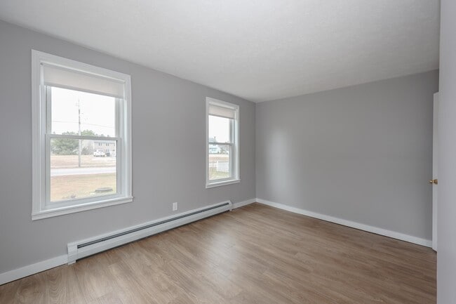 Building Photo - 2 Gamache Rd