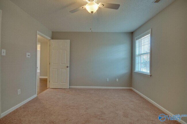 Building Photo - 113 Claytor Ln