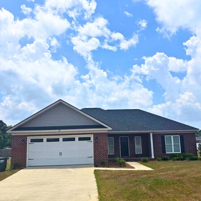 Building Photo - 307 Four Seasons Dr