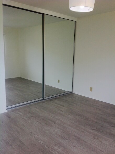 Building Photo - 8863 Alcott St