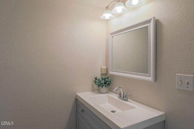 Building Photo - 784 Seawind Way