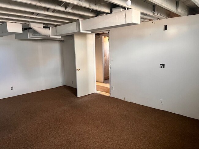 Building Photo - 112 S 100 E