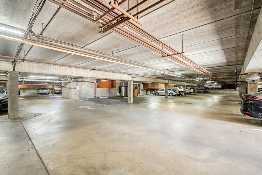 Building Photo - 409 Burchett St