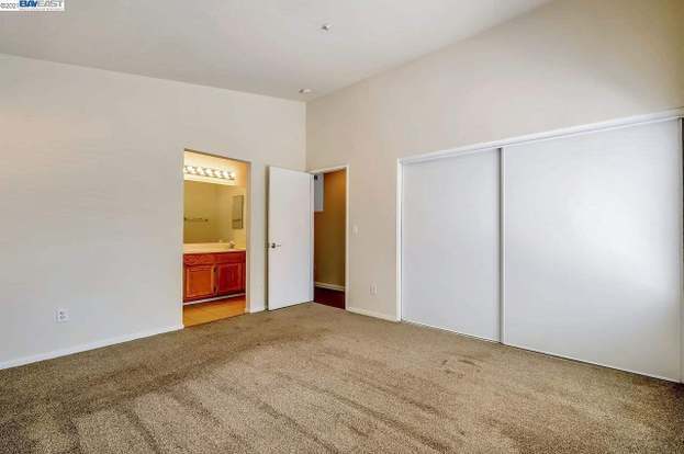 Building Photo - 509 Saddleback Cir