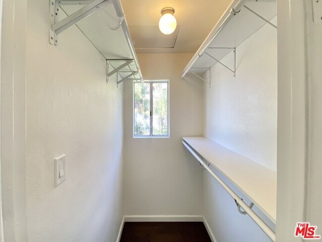 Building Photo - 834 Laguna Ave