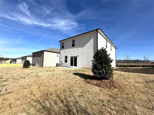 Building Photo - 472 Madison Lakeview Dr