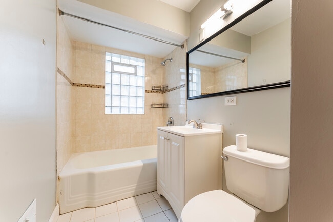 Building Photo - 2513 18th Ave