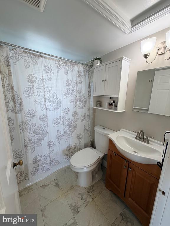 Building Photo - 2916 Meadow Ln