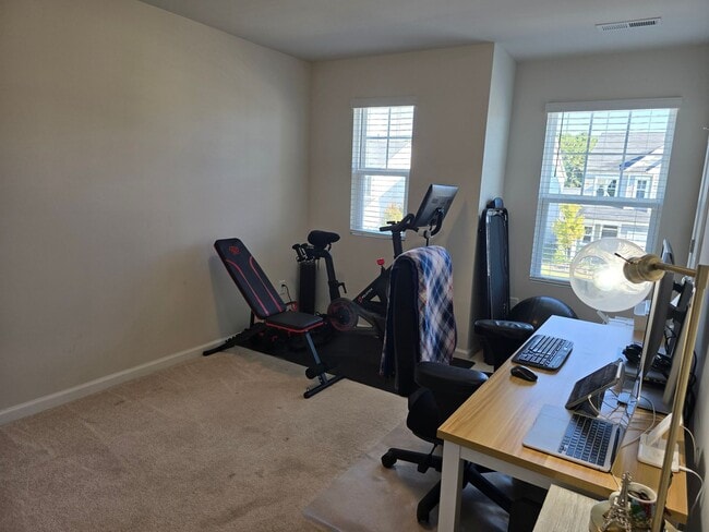 Building Photo - Impeccable 2020-Built 3-Bed, 2.5-Bath Home on Rare Quarter-Acre Lot – Prime Location!