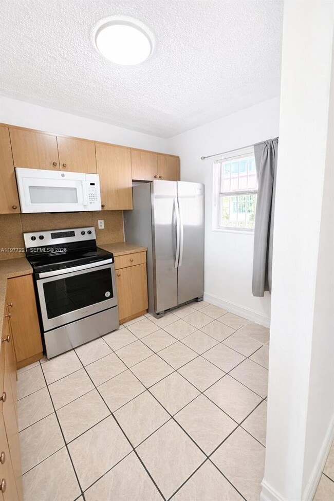 Building Photo - 19805 SW 114th Ave