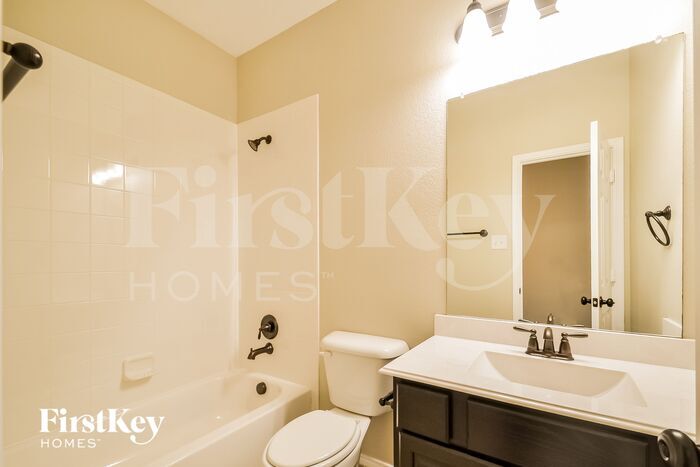 Building Photo - 1525 Zebra Finch Dr