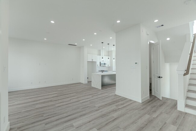 Building Photo - 7735 Hammerly Blvd