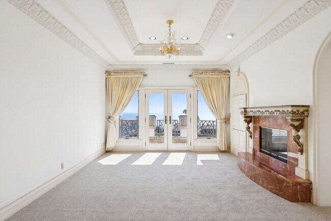 Building Photo - OCEAN VIEW CUSTOM BUILT LUXURY ESTATE