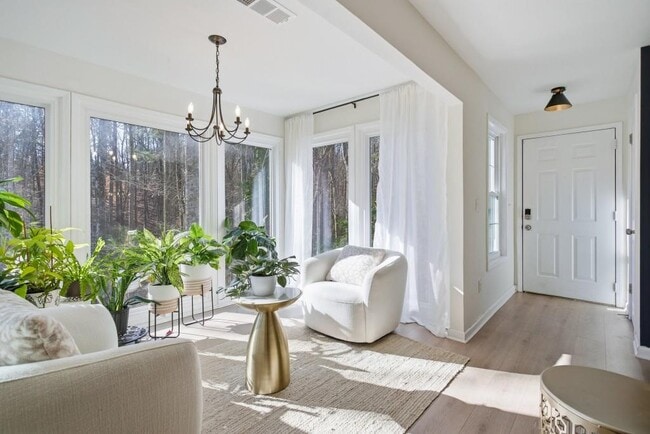 Building Photo - 1407 Vicksburg Pl