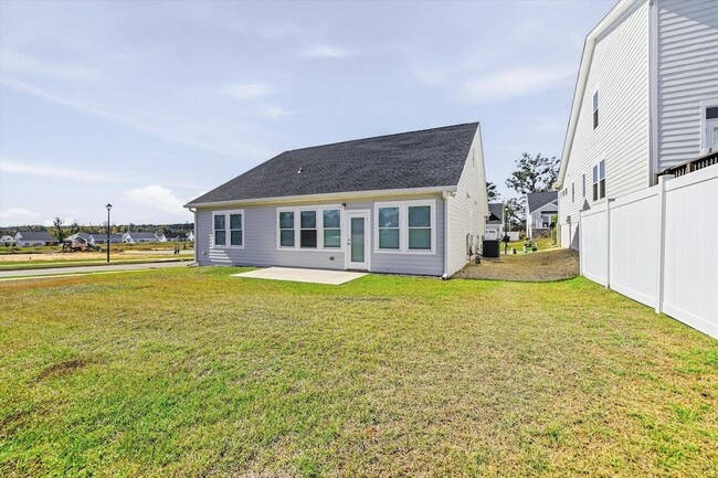 Building Photo - 201 Ursaline St