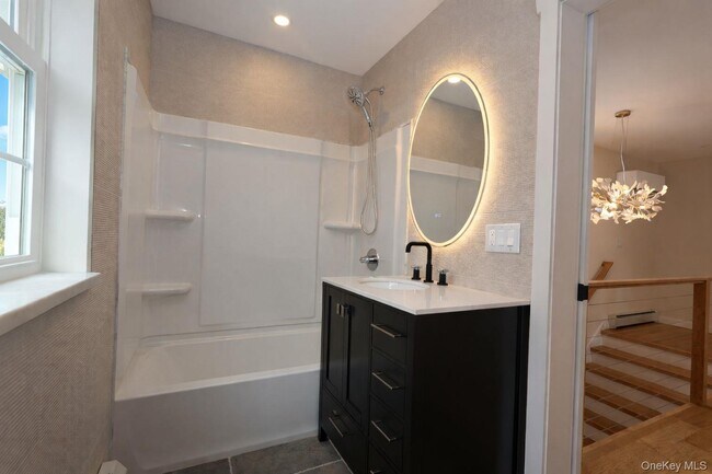 Building Photo - 52 Roe Ave