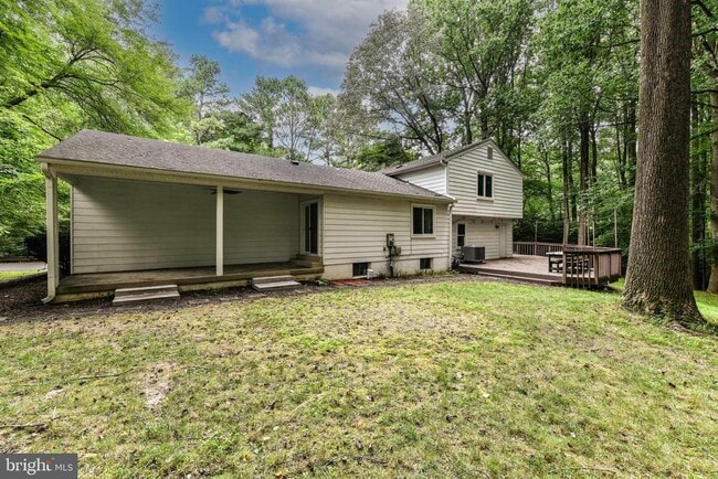 Building Photo - 12231 Westwood Hills Dr