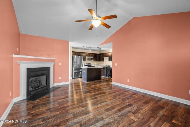 Building Photo - 121 Grist Mill Dr