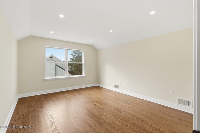 Building Photo - 1217 Wilkinson Dr