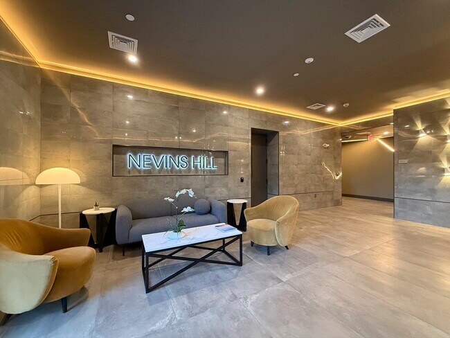Building Photo - 1 Nevins Hl Wy