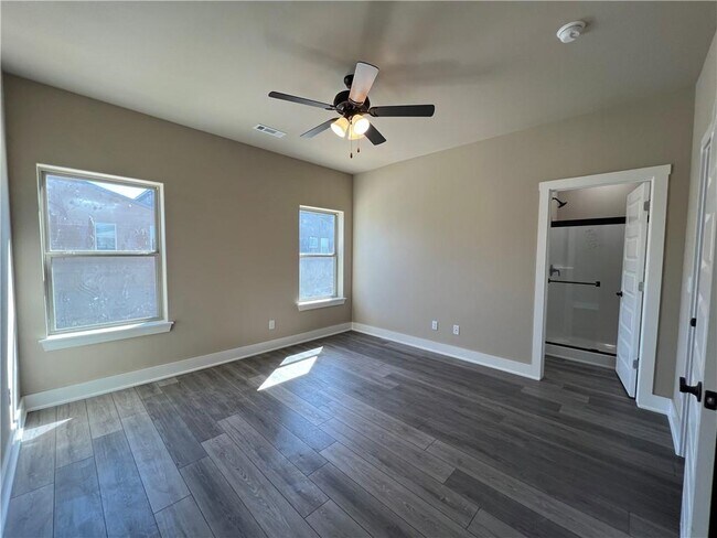 Building Photo - 2227 W Million Ln