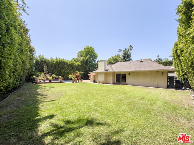 Building Photo - 1094 Garden Ln