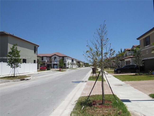 Building Photo - 3430 W 103rd Terrace