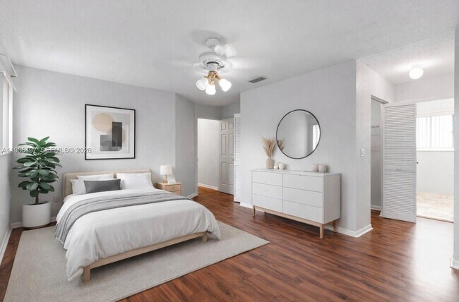 Building Photo - 14011 SW 156th Terrace