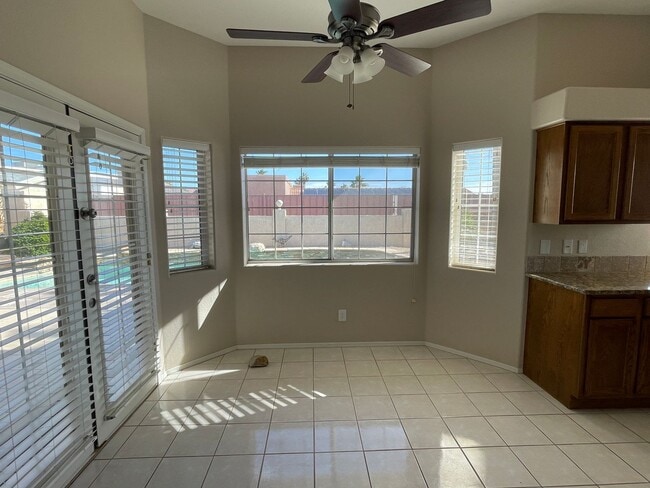 Building Photo - Home in Residential Estates Golf Course Neighborhood for rent!