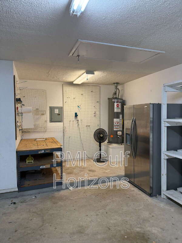 Building Photo - 318 Mirabelle Dr