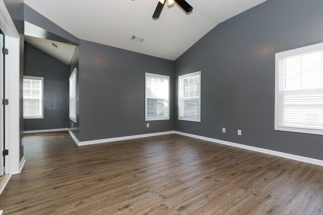 Building Photo - 2871 Cross Creek Dr