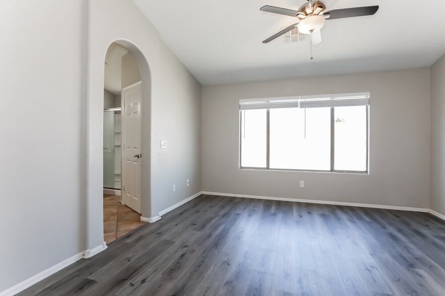 Building Photo - 4148 E Stratford Pl