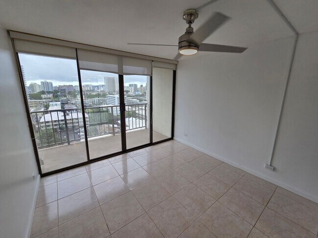 Building Photo - Wilder At Piikoi Spacious 1 Bedroom, 1 Bath & 1 Parking Stall.