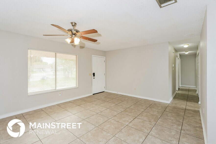 Building Photo - 1257 Linmoor Cir NE